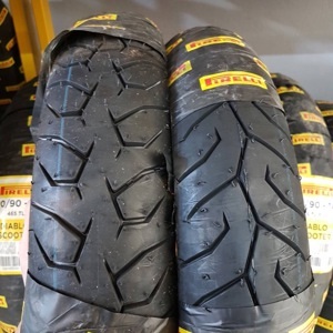 Vỏ Pirelli 90/90-14 Diablo Scooter