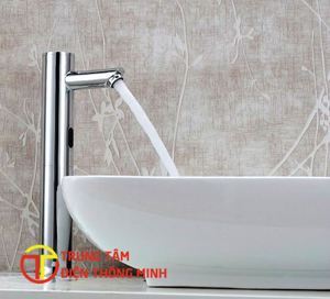 Vòi cảm ứng Smartliving YM103