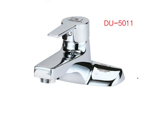 Vòi lavabo 3 lỗ nóng lạnh Daehan DU-5011