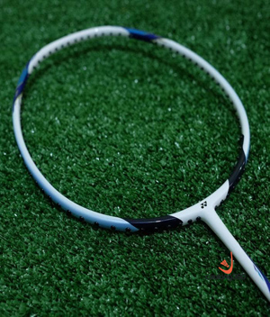 Vợt Cầu Lông Yonex Voltric D33