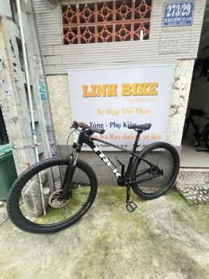Xe đạp địa hình Trek Marlin 4