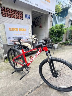 Xe đạp địa hình Trek Marlin 5 2018