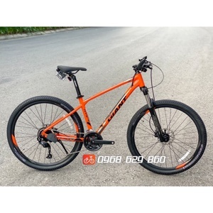 Xe đạp thể thao Giant ATX 830 2021