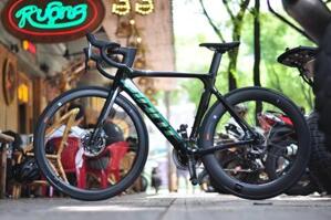 Xe đạp thể thao Giant Propel ADV Pro 0 D 2022