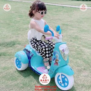 Xe máy điện cho bé gái hình Elsa QM168