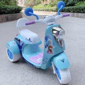 Xe máy Vespa BBT-600 công chúa Elsa