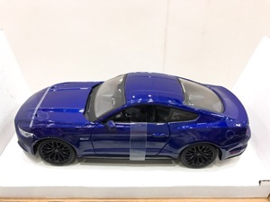 Xe mô hình 1/24 2015 Ford Mustang 31508(Maisto)