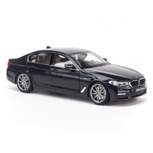 Mô hình xe Bmw 5 Series 535Li 1:18