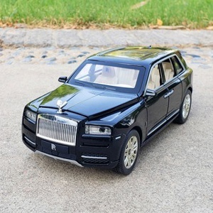 Xe mô hình CheZhi Roll Royce Cullinan Xanh 1:24