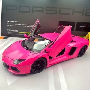 Xe mô hình Lamborghini Aventador LP700 1:24 Welly