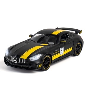 Xe mô hình Mercedes AMG GTR 1:24