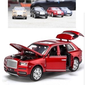 Xe mô hình Rolls Royce Cullinan 1:32