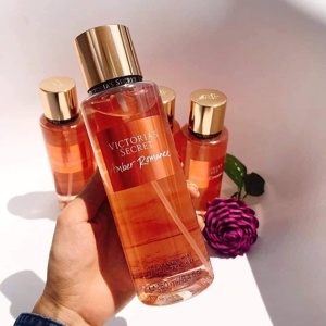 Nước thơm xịt toàn thân Victoria’s Secret Amber Romance - 250 ml