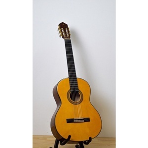 Đàn Guitar Yamaha Classic C80